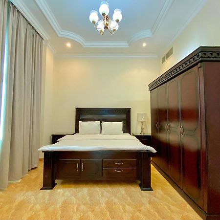 Al Misrea Tower Apartment Manama Exterior photo