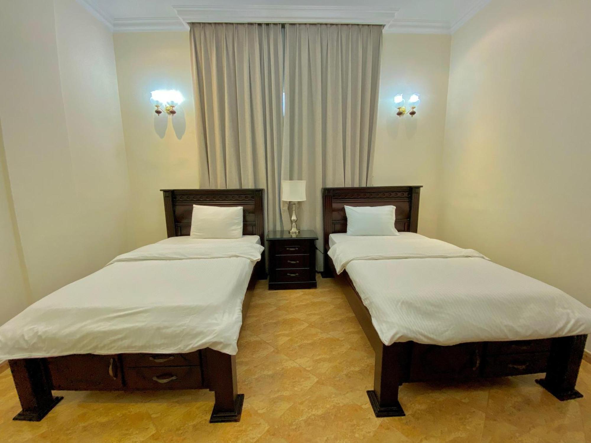 Al Misrea Tower Apartment Manama Exterior photo
