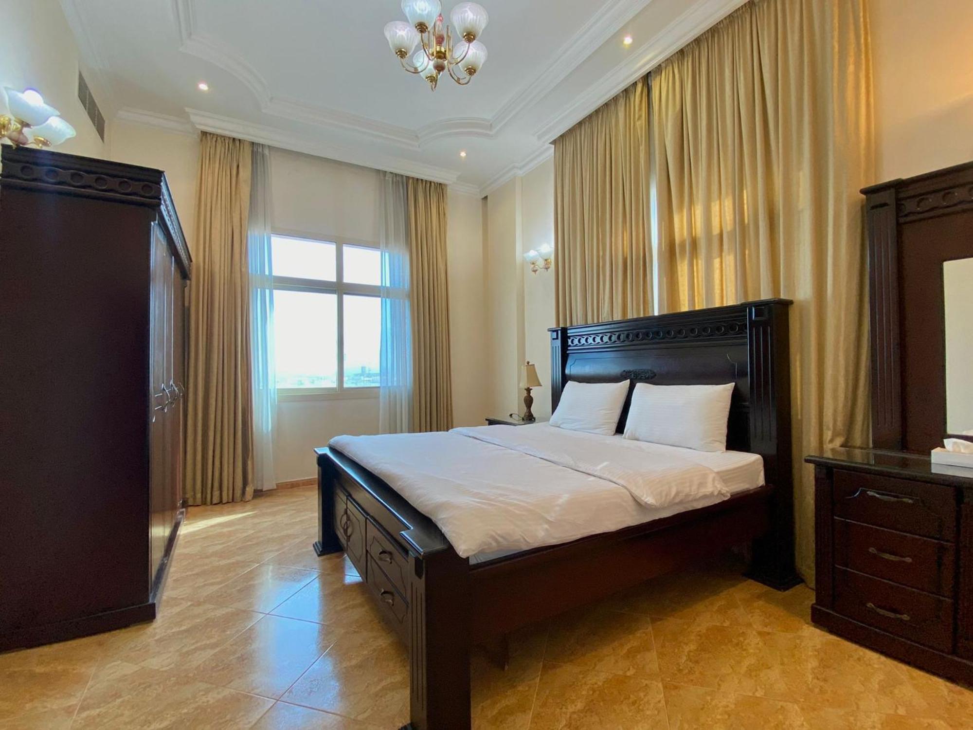 Al Misrea Tower Apartment Manama Exterior photo